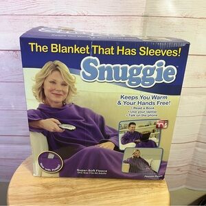 Snuggie Passion Purple  The Blanket That Has Sleeves with‎ POCKETS  Size OS